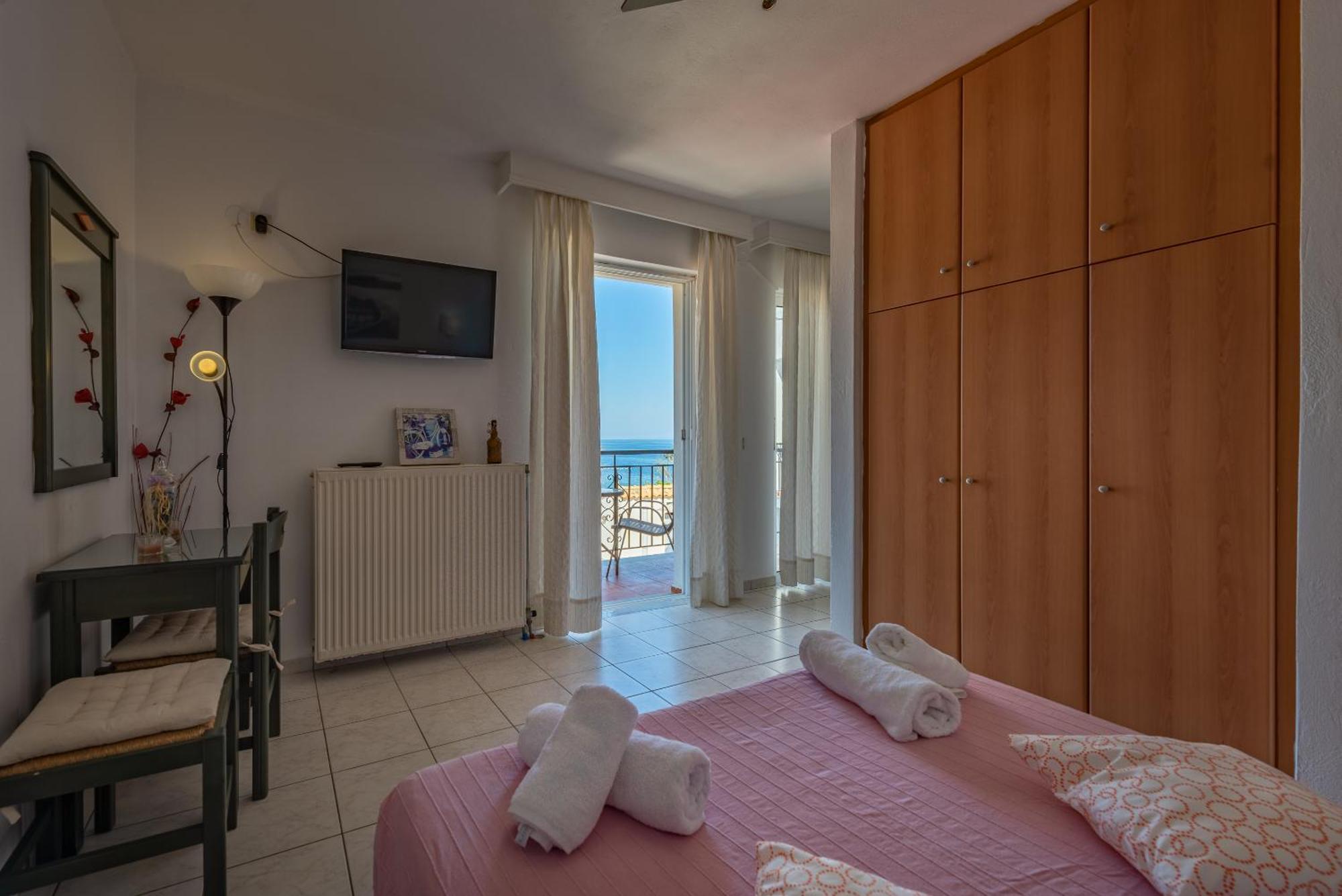 Mandy Seafront Apartments 자킨토스 타운 객실 사진